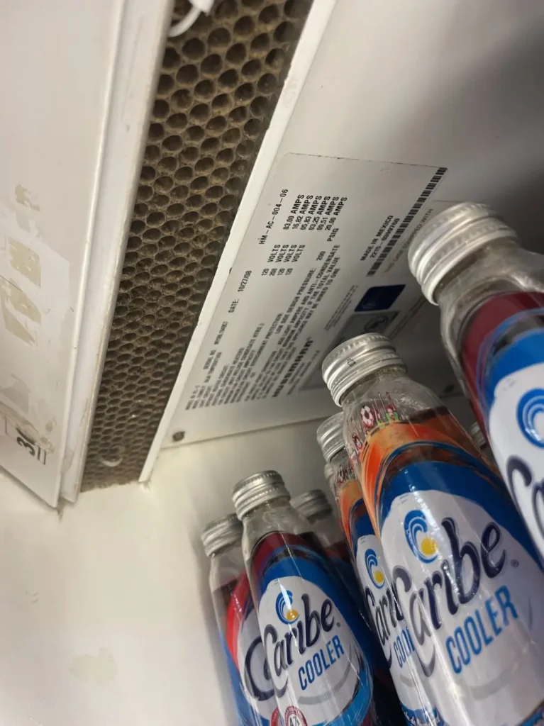 Label inside a Hussmann reach-in Refrigerator