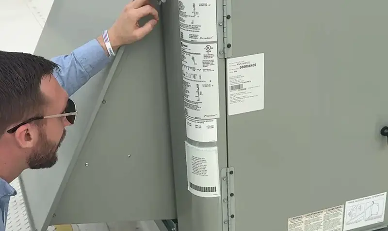 Facilities Owner looking at a tag in their grocery store - Tag Wizard